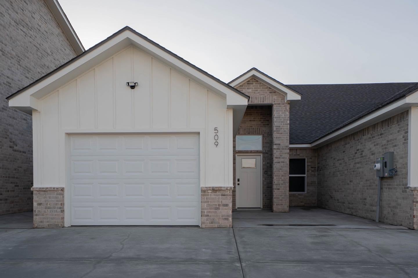 509 Townhome for Rent in Canyon